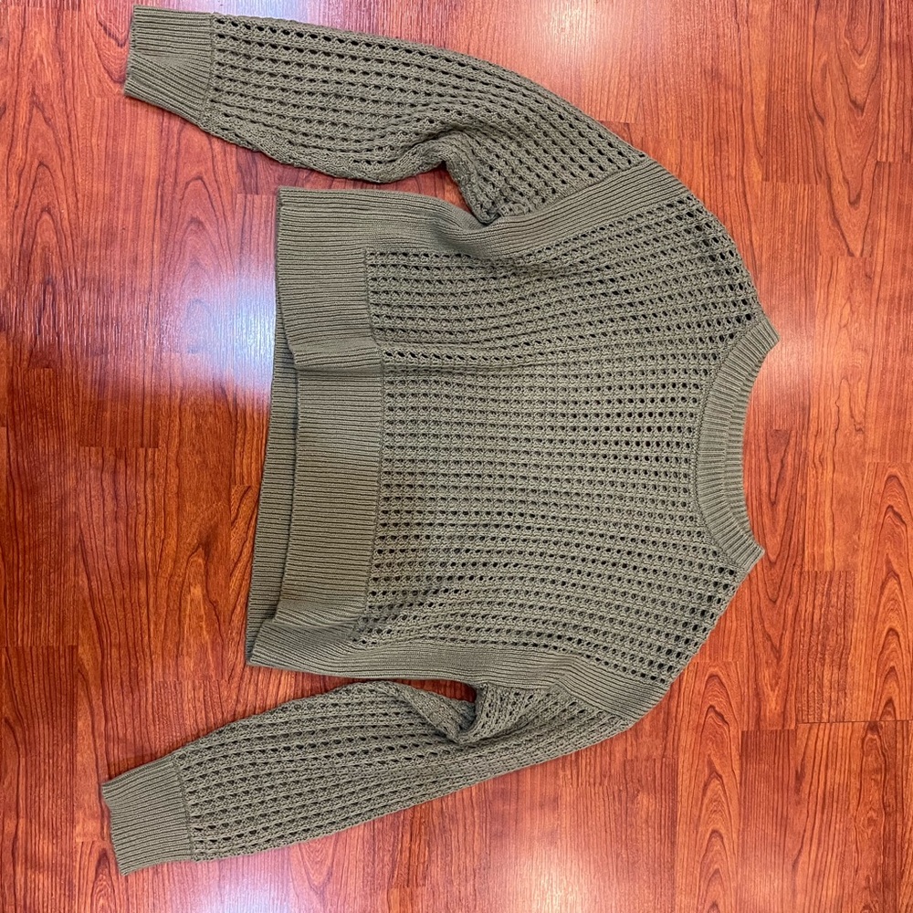 Old Navy Women's Cropped Olive Green Sweater